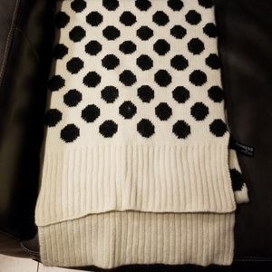 Pokla Dot Wool Scarf